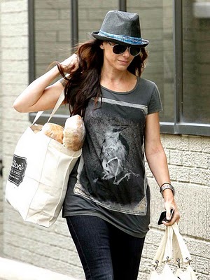 sandra bullock all saints top fedora Sandra Bullock Graphic All Saints T Shirt