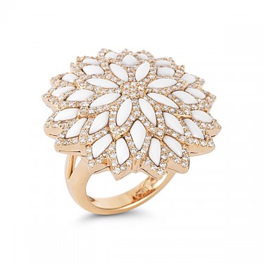 white agate rose gold ring seen on Lea Michele