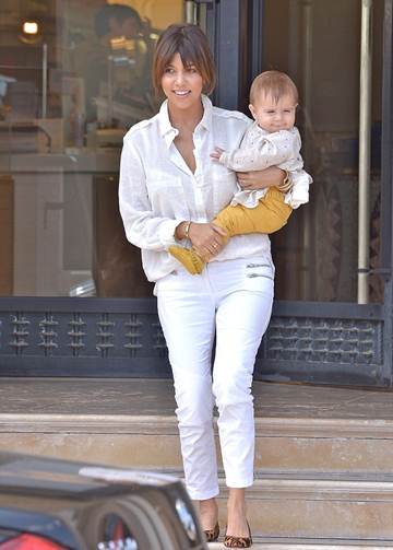 Kourtney kardashian white button up top sam lavi Kourtney Kardashian in White Button Up Shirt   FOUND