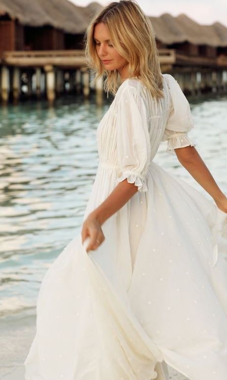 White-resort-holiday-dresses